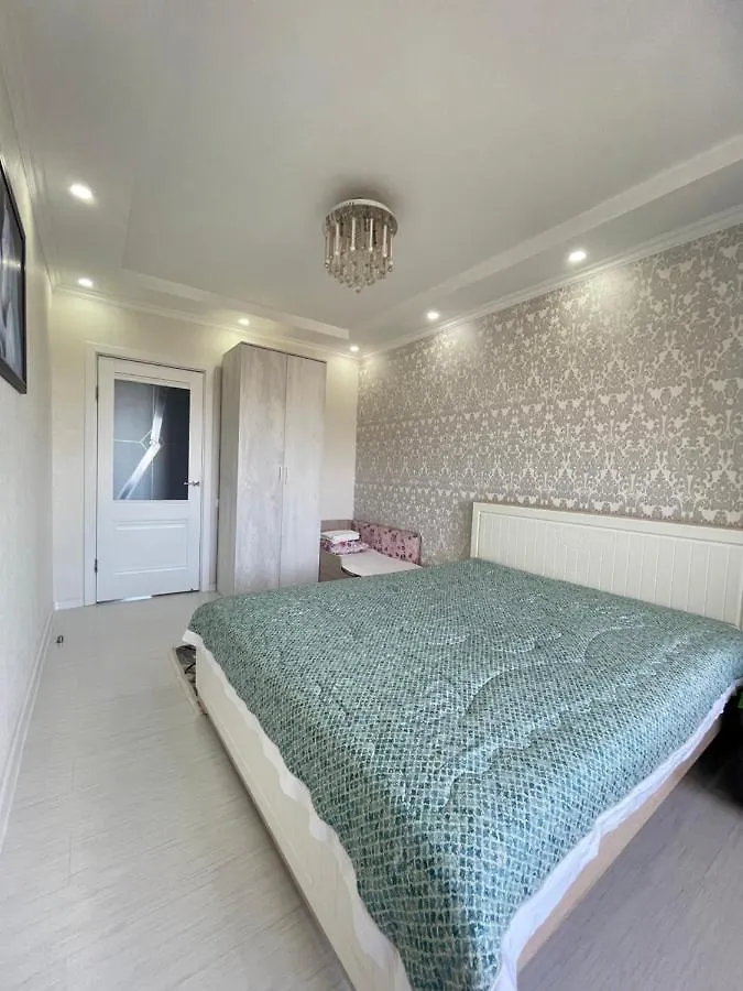4Х Комнатная Apartman Asztana