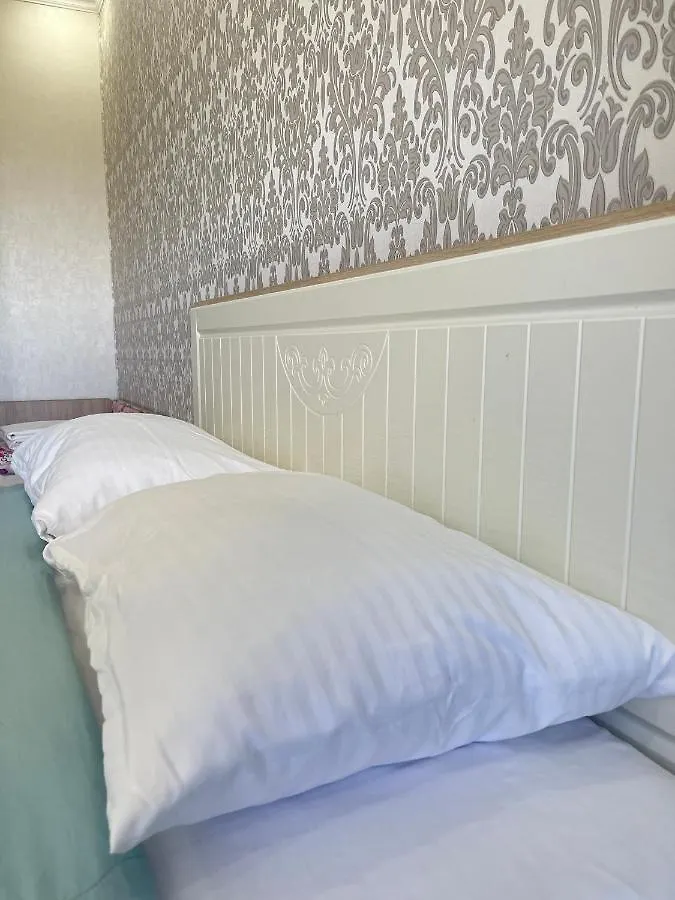4Х Комнатная Apartman Asztana