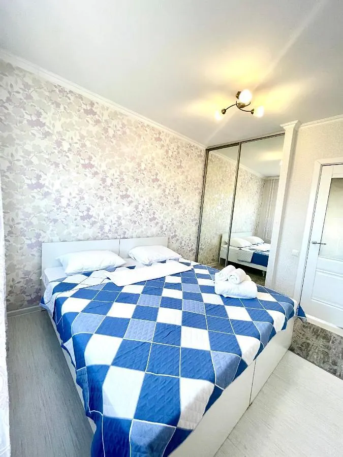 4Х Комнатная Apartman Asztana